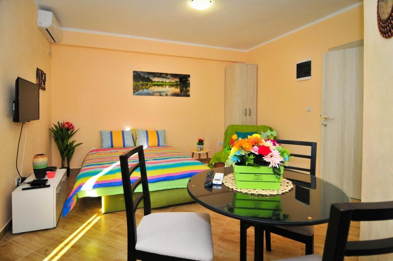 Apartments M&T Тиват Екстер'єр фото