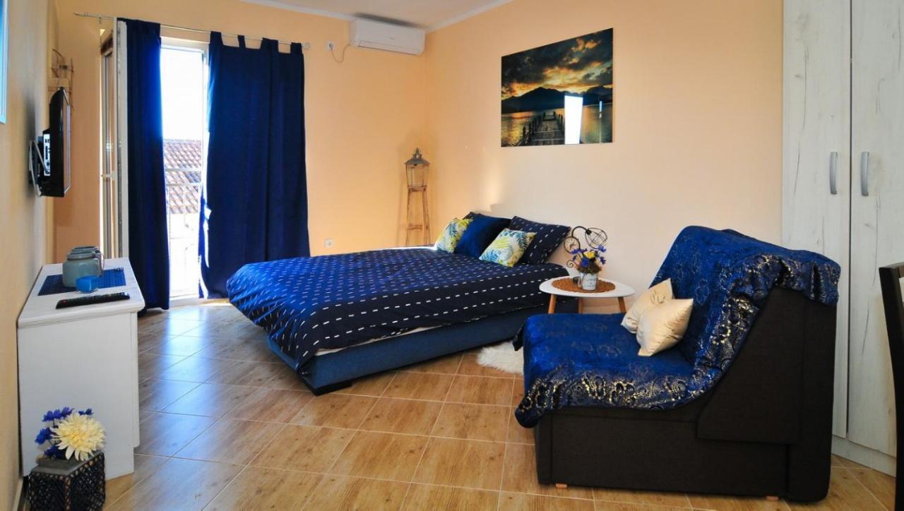 Apartments M&T Тиват Екстер'єр фото